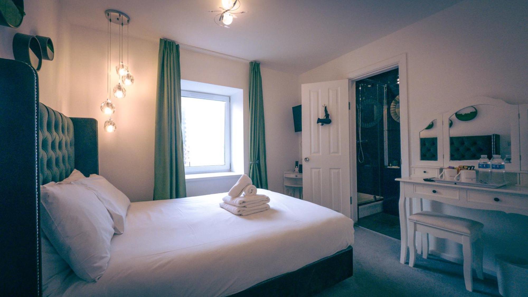 Oyo Newquay Beach Hotel מראה חיצוני תמונה