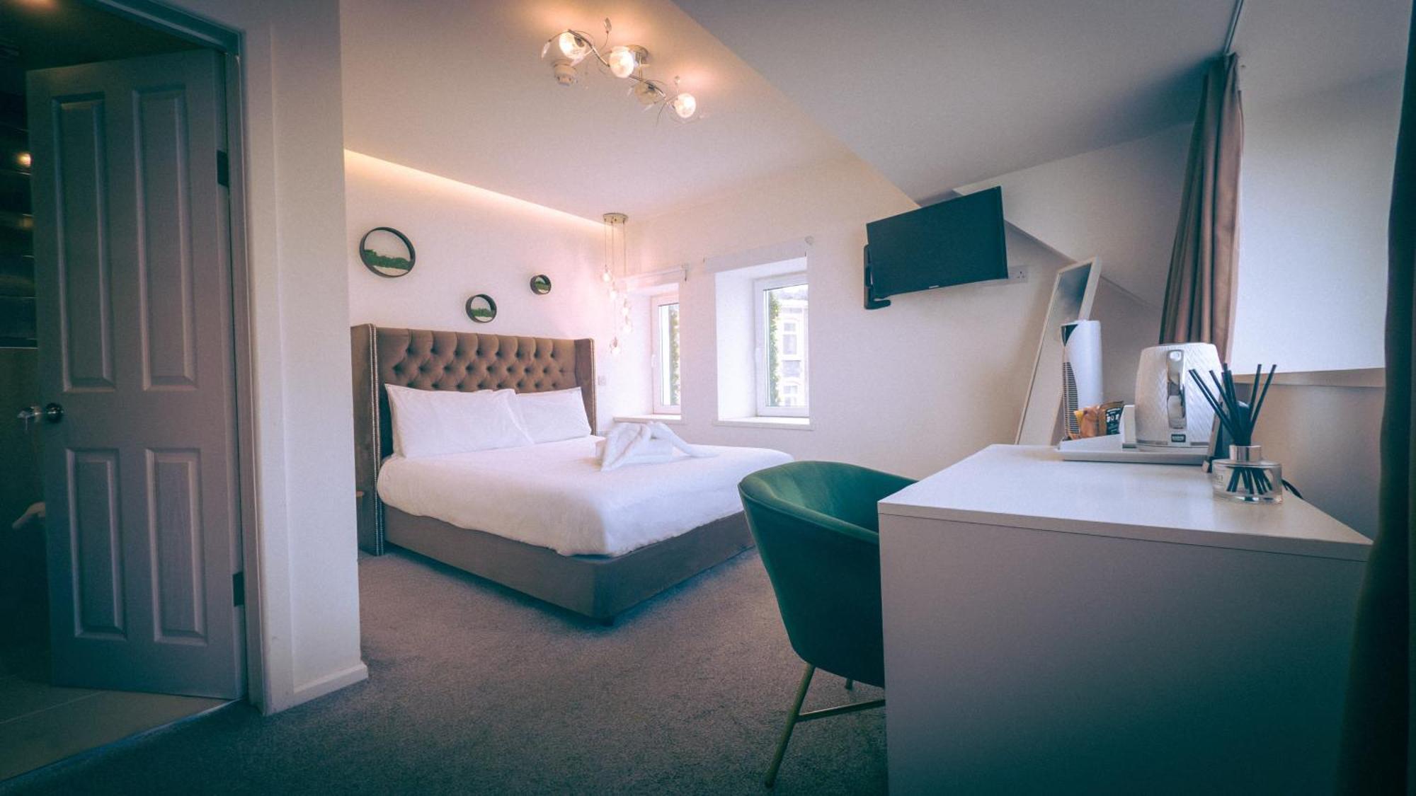 Oyo Newquay Beach Hotel מראה חיצוני תמונה