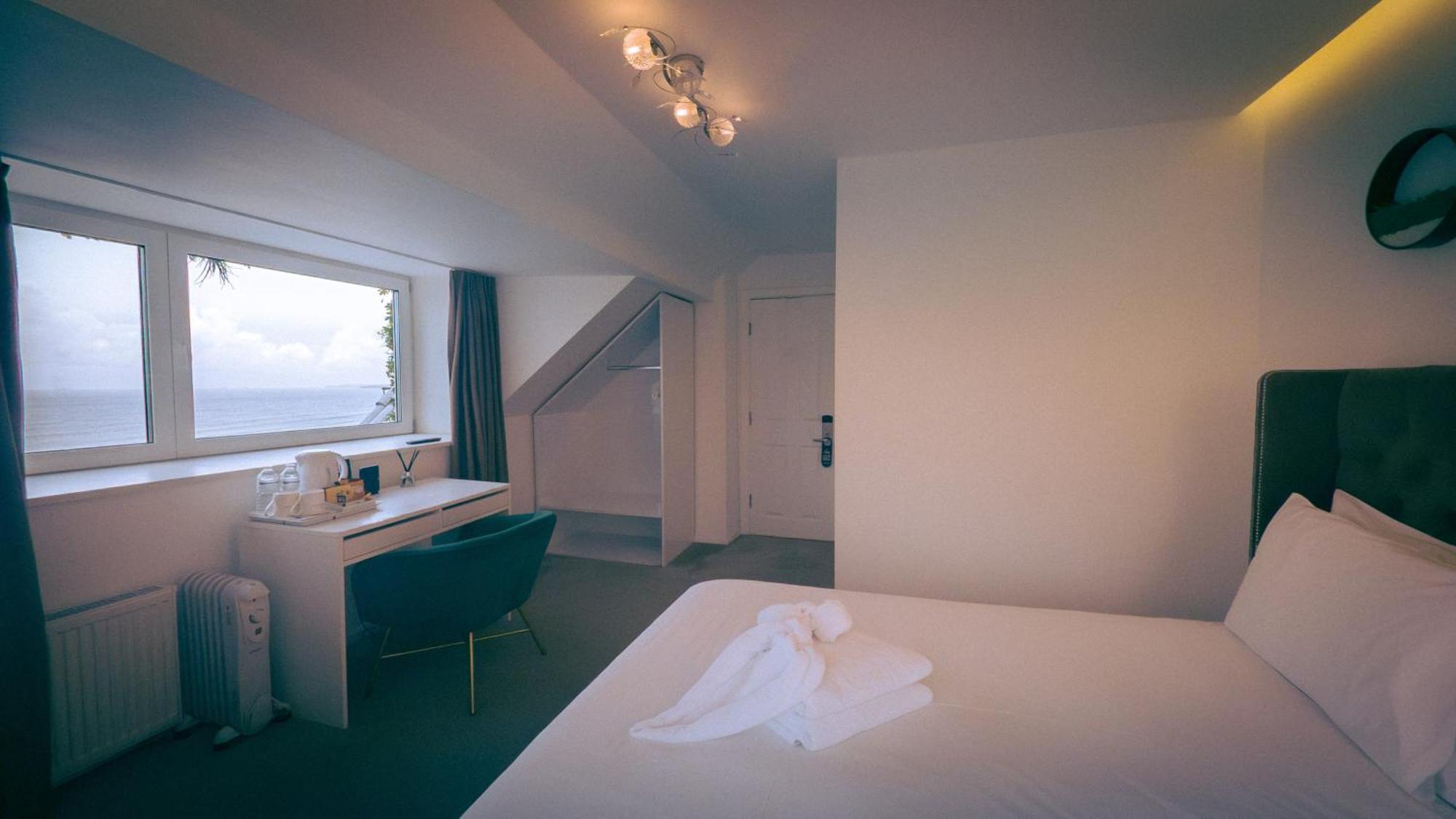 Oyo Newquay Beach Hotel מראה חיצוני תמונה