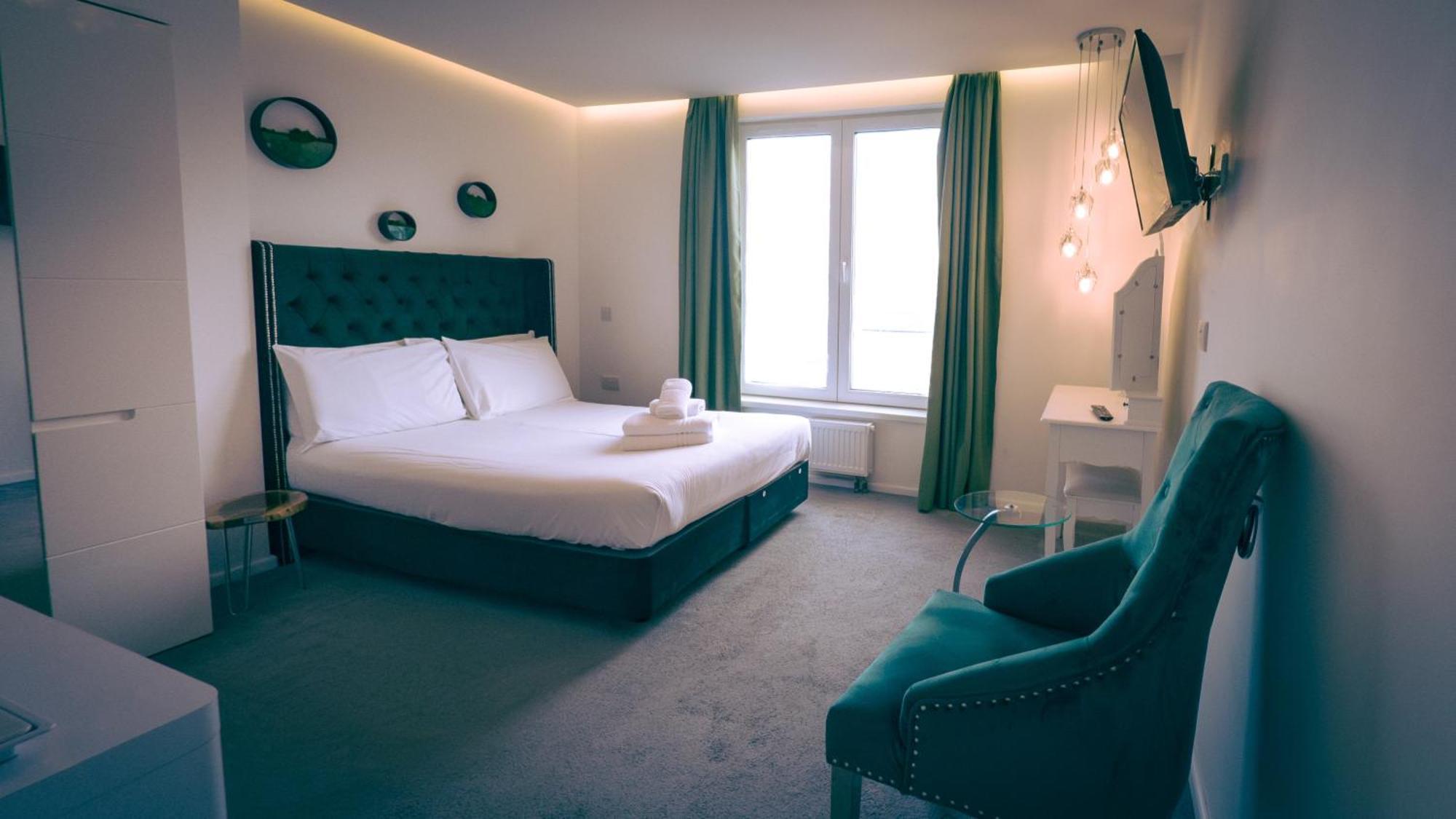 Oyo Newquay Beach Hotel מראה חיצוני תמונה
