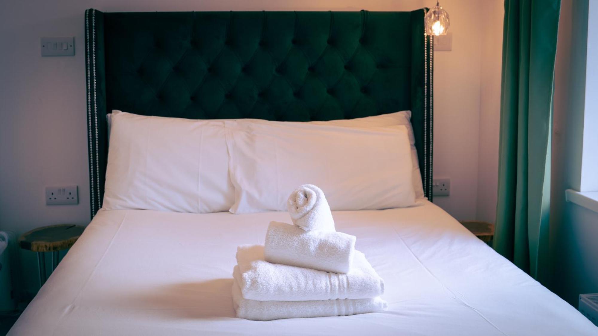 Oyo Newquay Beach Hotel מראה חיצוני תמונה