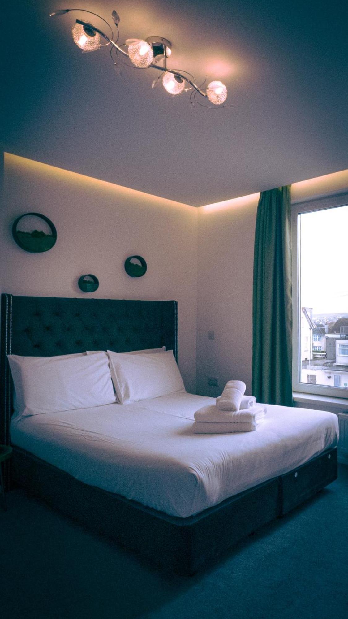 Oyo Newquay Beach Hotel מראה חיצוני תמונה