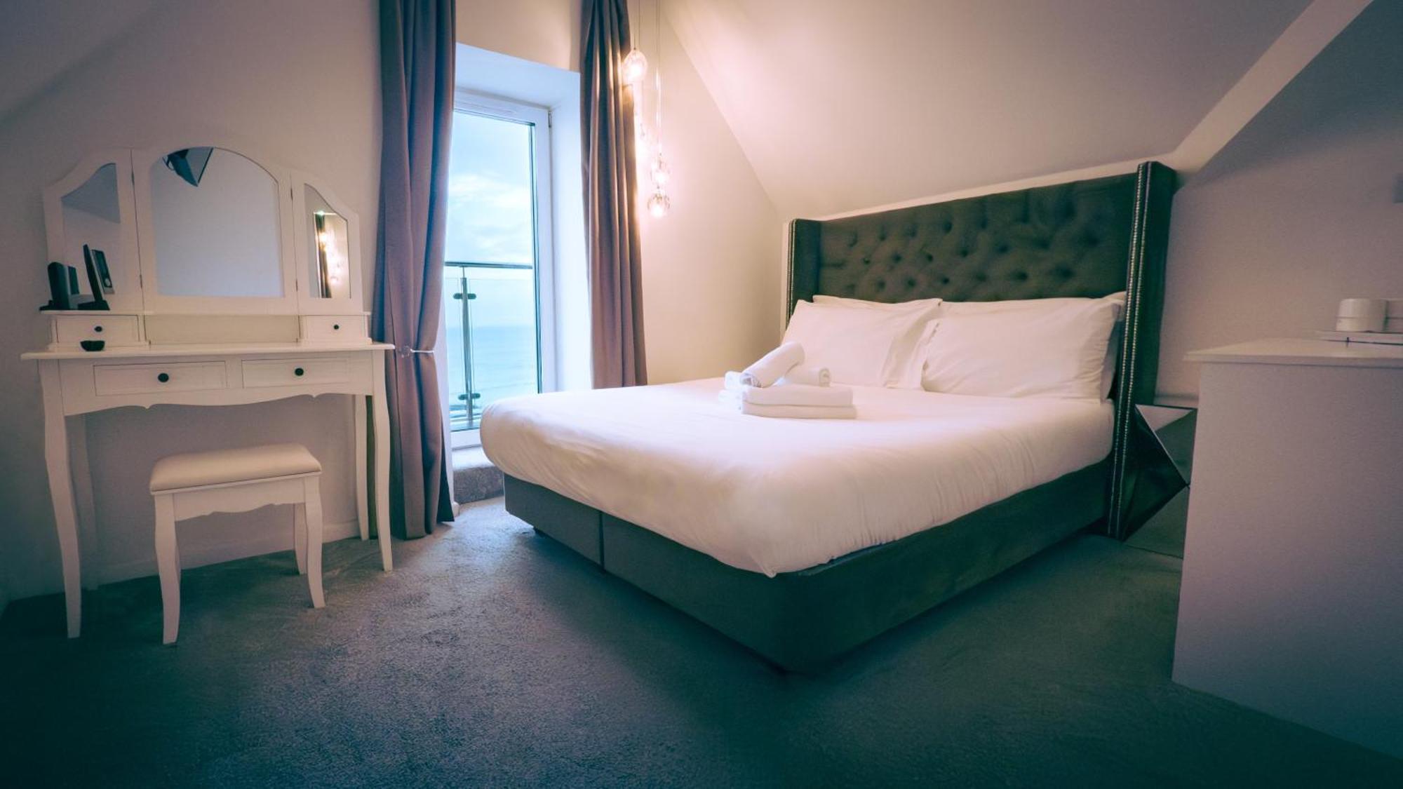 Oyo Newquay Beach Hotel מראה חיצוני תמונה